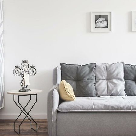 Apartament Bm Apartment กดัญสก์ ภายนอก รูปภาพ